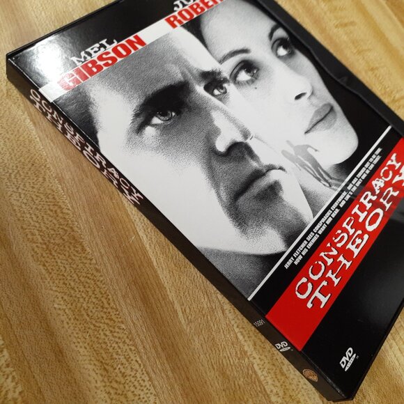 Conspiracy Theory 1997 DVD Snapcase Richard Donner Julia Roberts Mel Gibson VTG - Picture 3 of 5